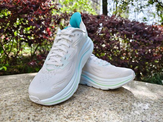 10：恰到好处的卓越跑鞋HOKA CLIFTON(图11)