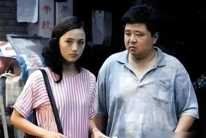 母亲神似知情人透露其父母背景亲人曝光朱媛