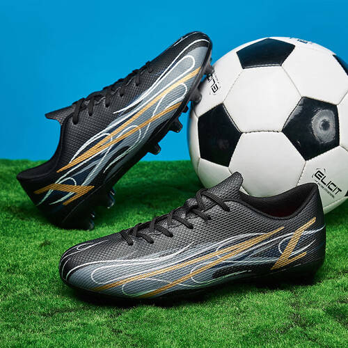 025新款秋季青少年足球鞋来袭！让孩子在