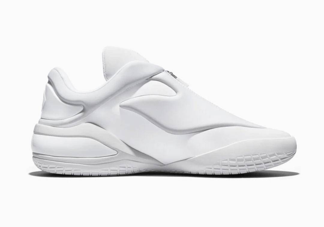 行热潮能延续至2026吗？国际鞋履｜低帮运动鞋的流(图4)