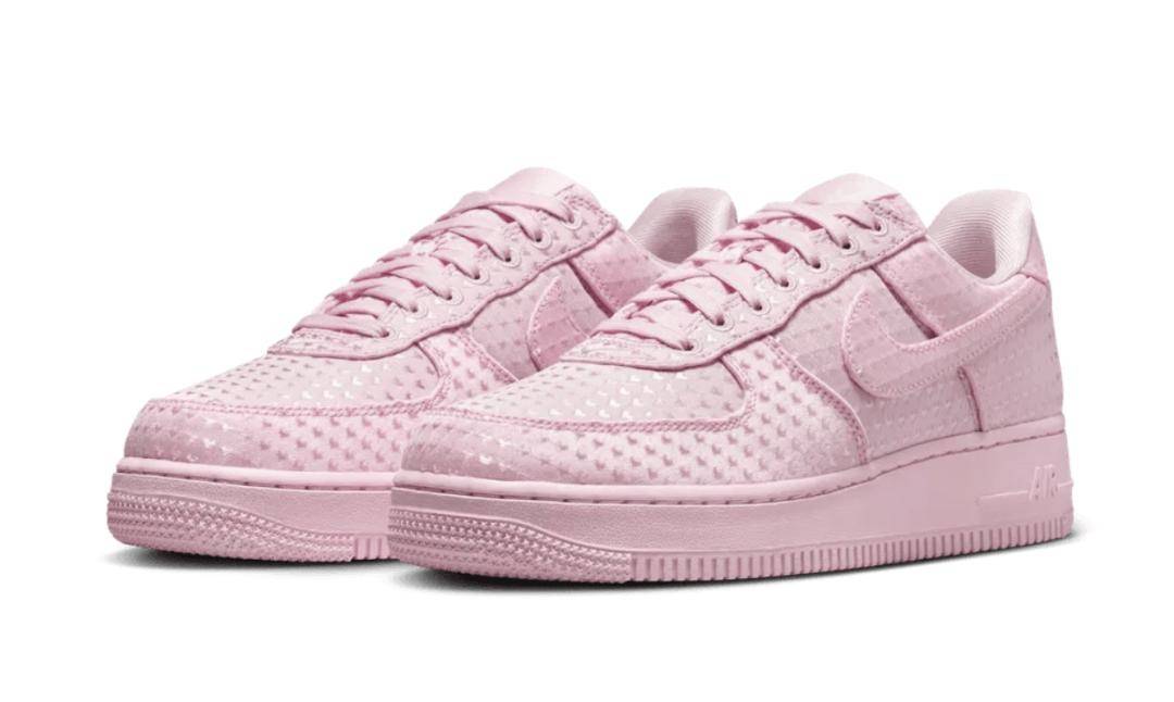 行热潮能延续至2026吗？国际鞋履｜低帮运动鞋的流(图13)